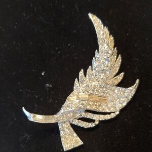 Elegant Vintage Silvertone Pave Rhinestone Feather Brooch Signed AN 2.5 Inches